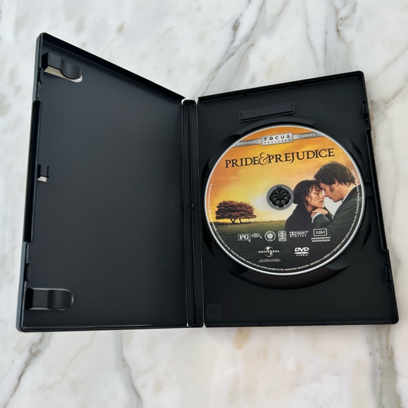 PRIDE & PREJUDICE DVD - Picture 2 of 3